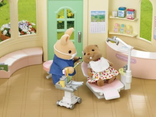 Sylvanian Family – Country Dentist - Image 3