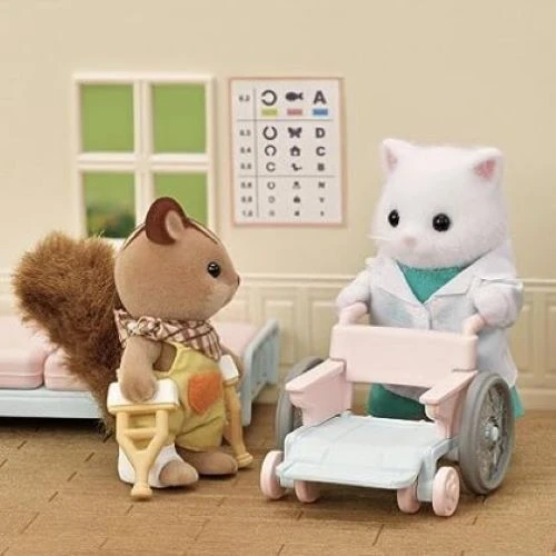 Sylvanian Family – Village Doctor Starter Set - Image 4