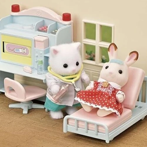 Sylvanian Family – Village Doctor Starter Set - Image 5