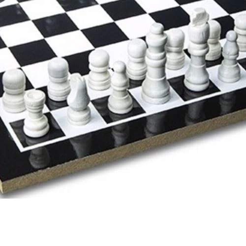 Games Hub Wooden Chess Set - Image 4